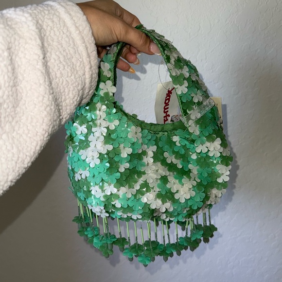 made in india Handbags - Floral Green Handbag beaded